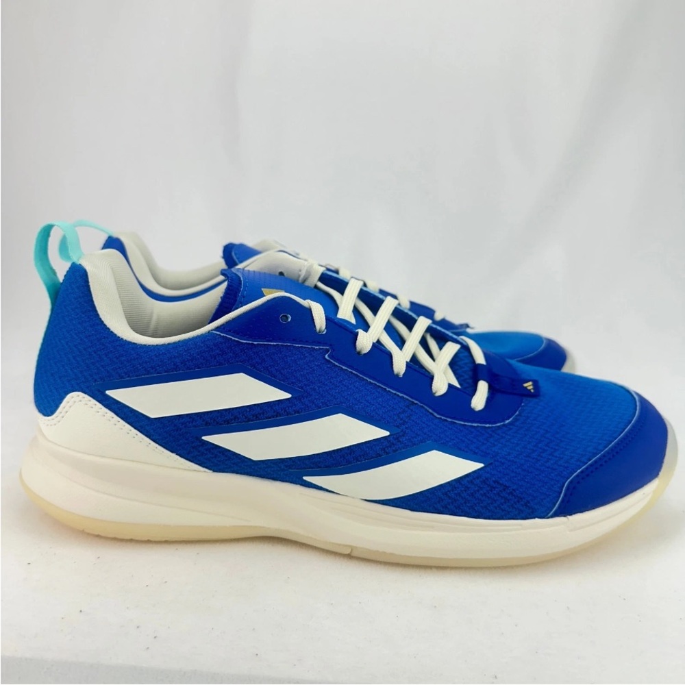 Adidas Ava Flash Adidas Athletic Shoe.     Worn twice.    Too tight for me.
